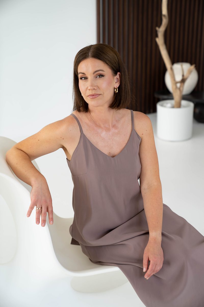 Slip kleita Adelina-kapučino - Image 4
